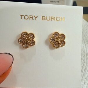 New 2026 Tory Burch Forget Me Flower Stud Earrings  -  NIB